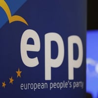 EPP: თუ კანონს მიიღებენ, EU-მა საქართველოსთან გაწევრიანებაზე მოლაპარაკება არ უნდა დაიწყოს